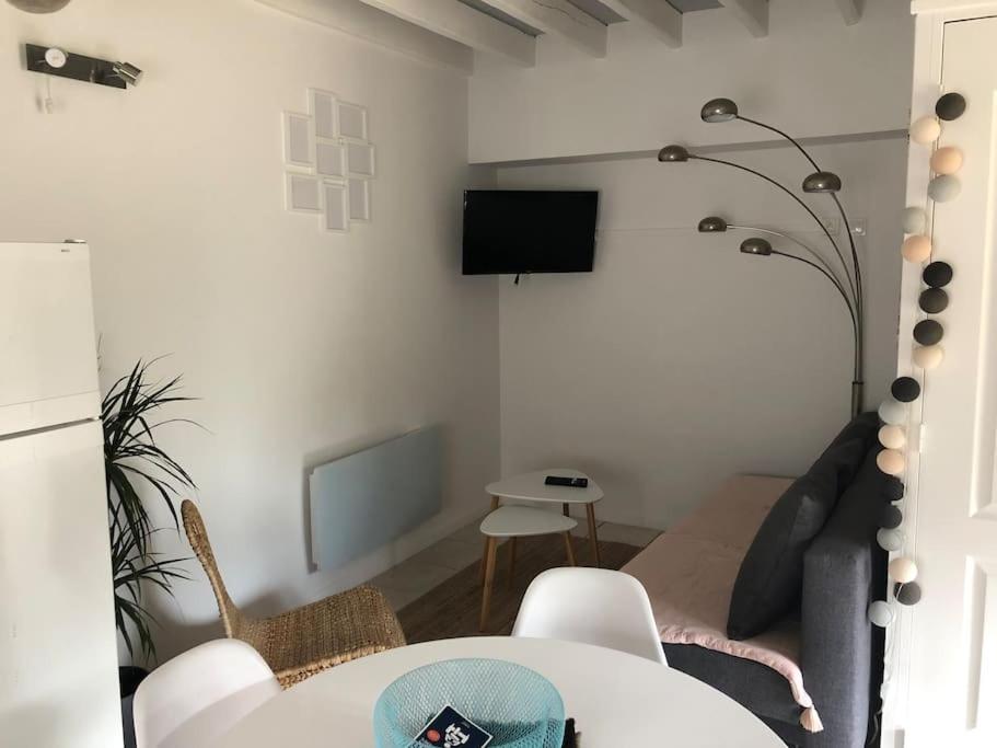 Maison Au Milieu Des Bois Et Des Animaux Jouy-le-Potier Extérieur photo